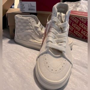 Creams kids vans size one